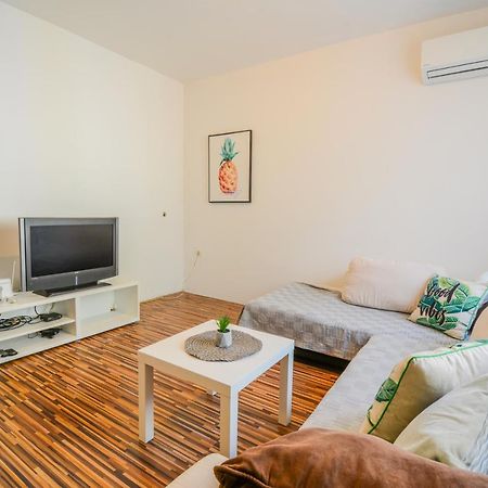 Apartment Guest House Leo ซาดาร์ ภายนอก รูปภาพ