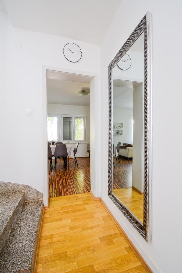 Apartment Guest House Leo ซาดาร์ ภายนอก รูปภาพ